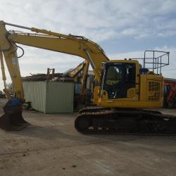 Komatsu PC228USLC-11