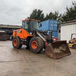 Doosan DL250