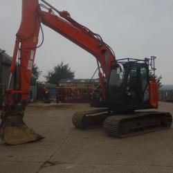 Hitachi zx135us-5B