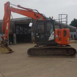 Hitachi zx135us-5B