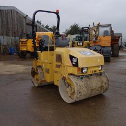 CAT CB32