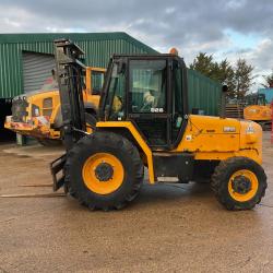 JCB 926