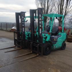 Mitsubishi FG25NT