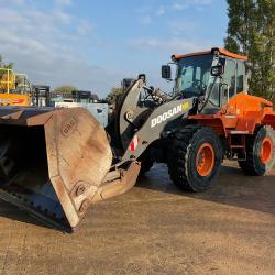 Doosan DL250-5