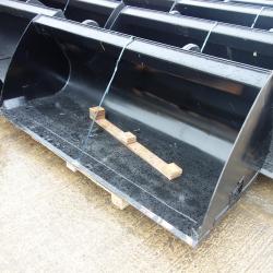RHINOX Telehandler Buckets
