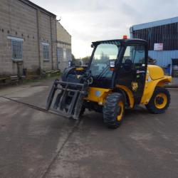 JCB 520-40