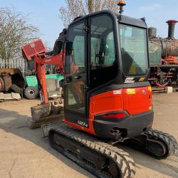 Kubota U27-4