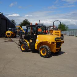 JCB 520-40