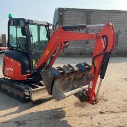 Kubota U27-4
