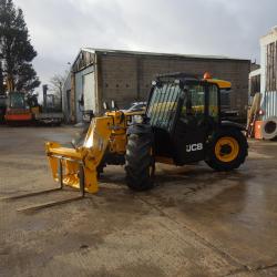 JCB 527-58
