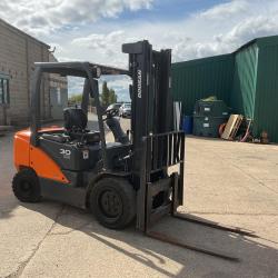 Doosan D30S-7