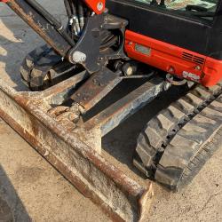 Kubota U27-4