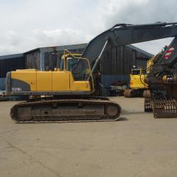 VOLVO EC210CL